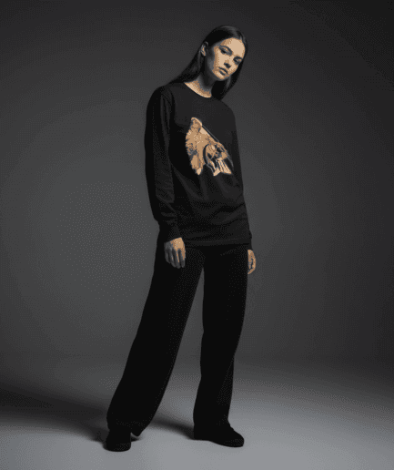 Destiny Regular Long-Sleeved T-Shirt in Black