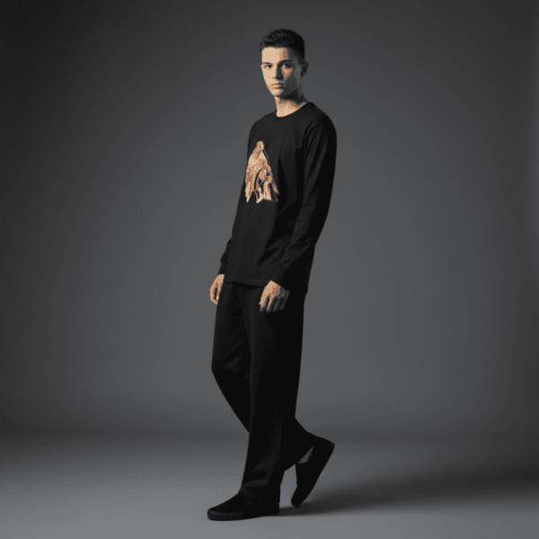 Destiny Regular Long-Sleeved T-Shirt in Black Destiny Regular Long-Sleeved T-Shirt in Black