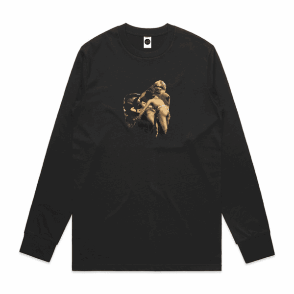 Dominate Regular Long-Sleeved T-Shirt in Black Dominate Regular Long-Sleeved T-Shirt in Black