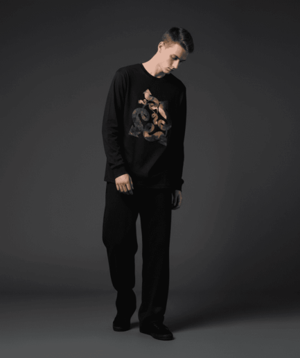 Genius Regular Long-Sleeved T-Shirt in Black