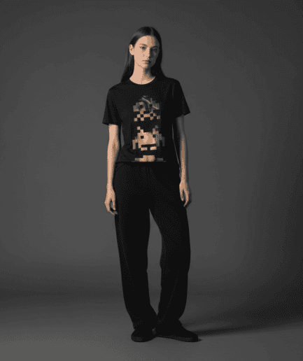 Uncovered Regular T-Shirt in Black
